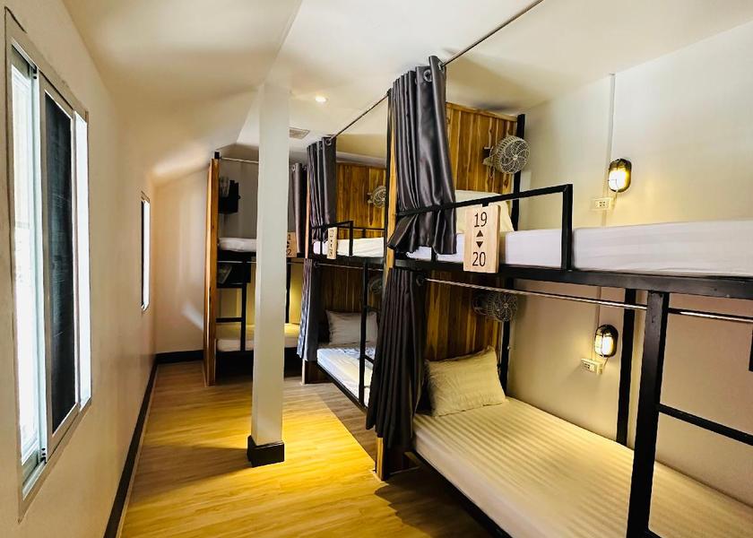 Luang Prabang Province Luang Prabang 8 Bed Mixed Community Dorm