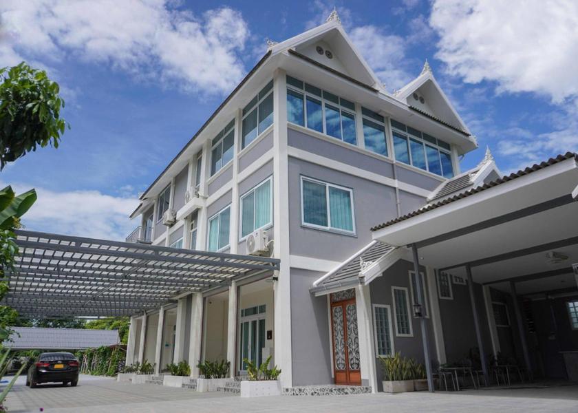  Luang Prabang exterior view