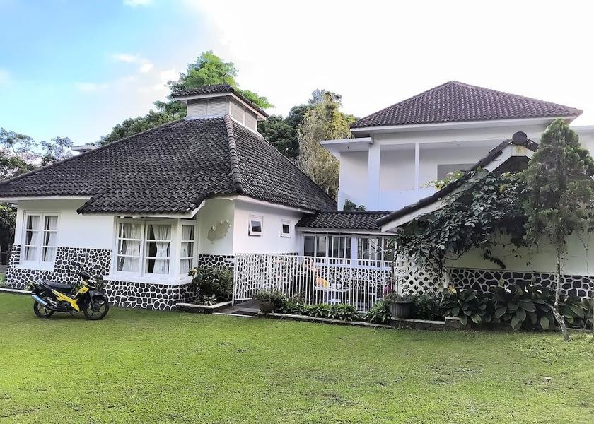 Special Region of Yogyakarta Pakem Front of property