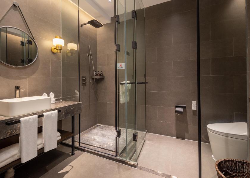 Zhejiang Quzhou Comfort Queen Room