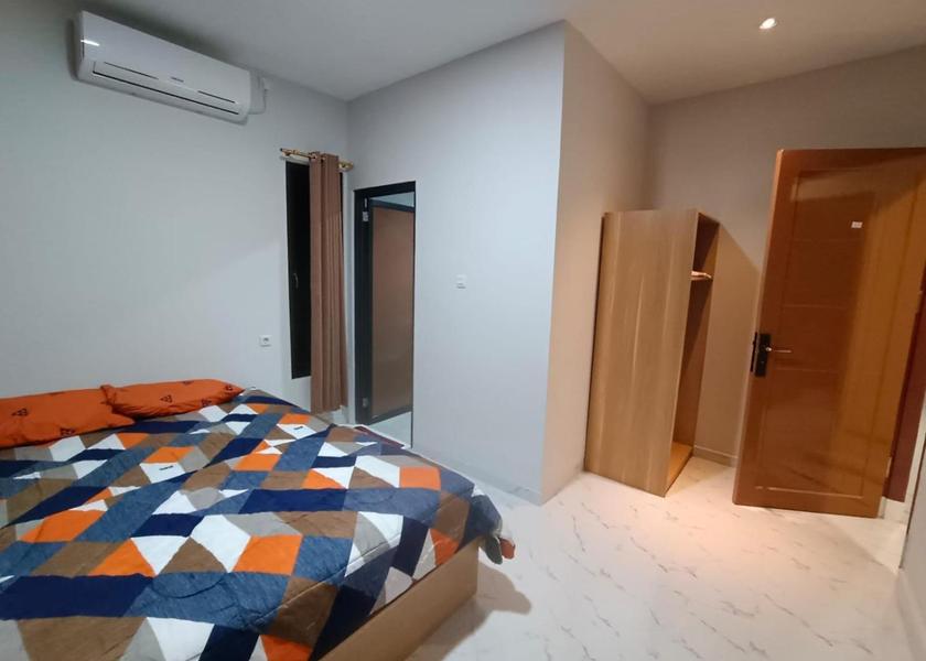  Tarakan Double Room with Private Bathroom