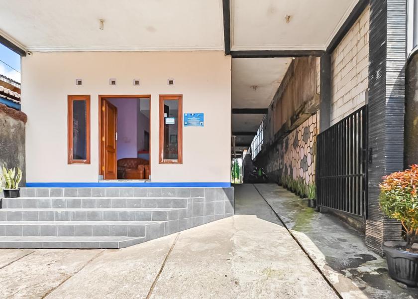 Central Java Getasan exterior view