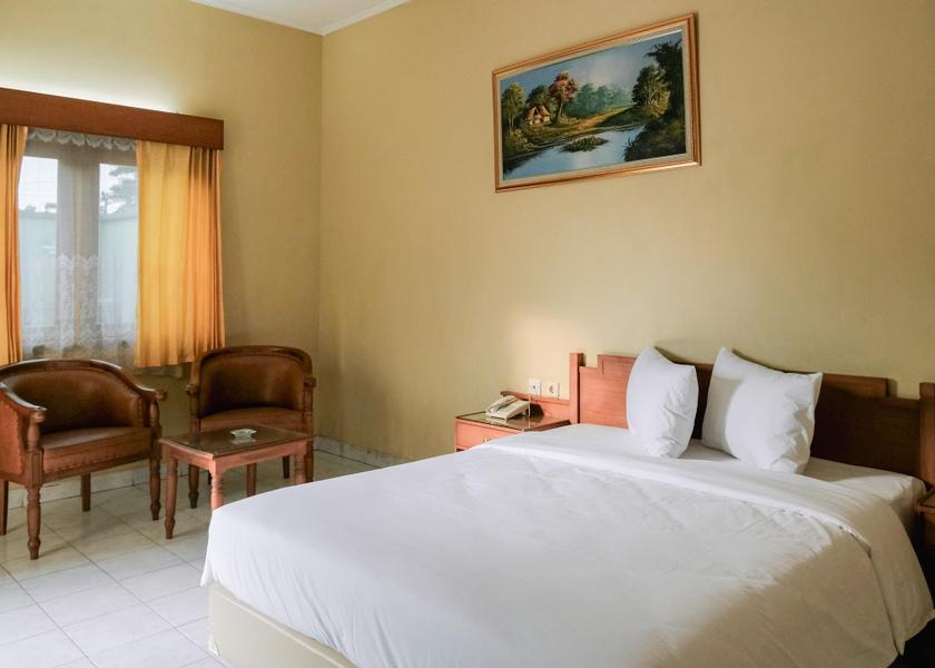 Central Java Pati Deluxe Family Room - Non-Smoking