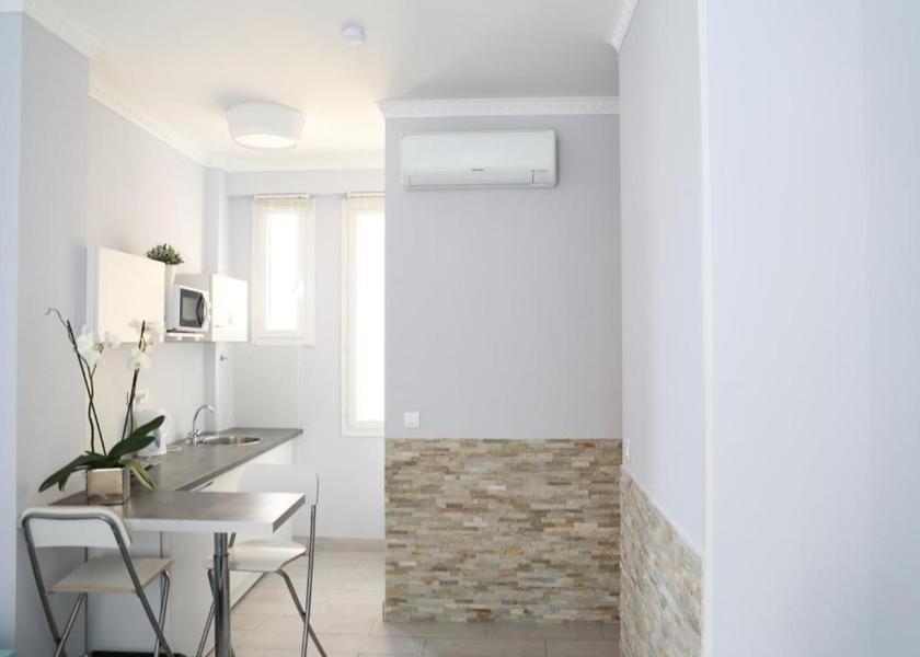 Provence-Alpes-Côte d'Azur Èze Food & Dining