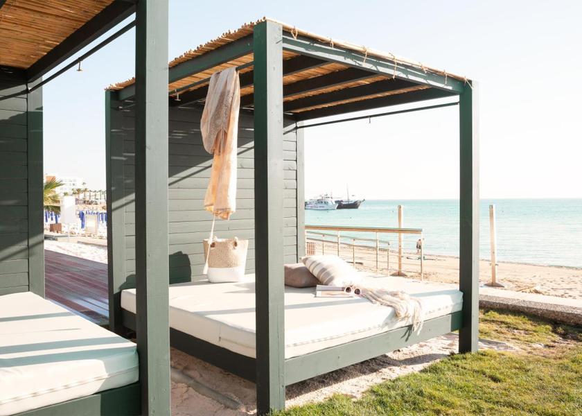 Famagusta Paralimni garden