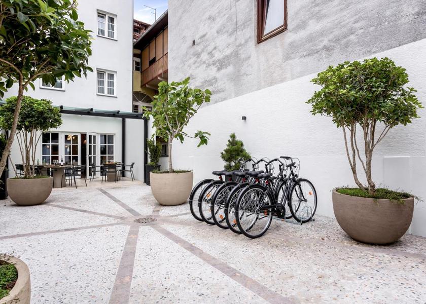  Ljubljana facilities