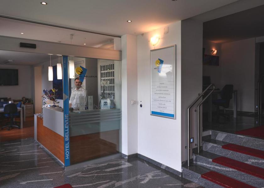  Kranj Lobby