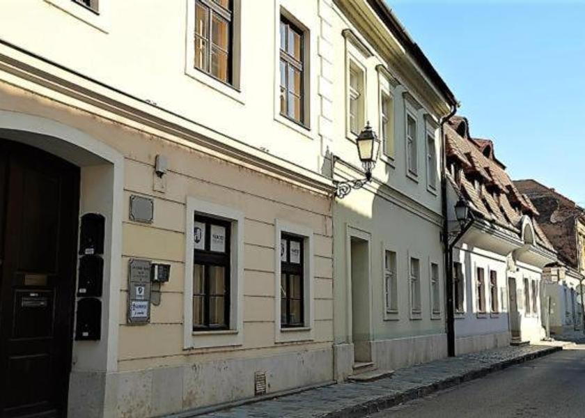 Győr-Moson-Sopron Győr entrance