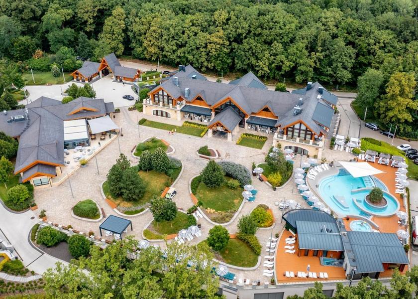  Eger surrounding environment