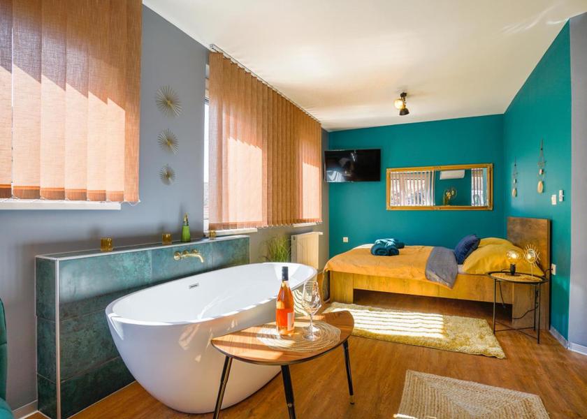  Eger Double Room with Private Bathroom