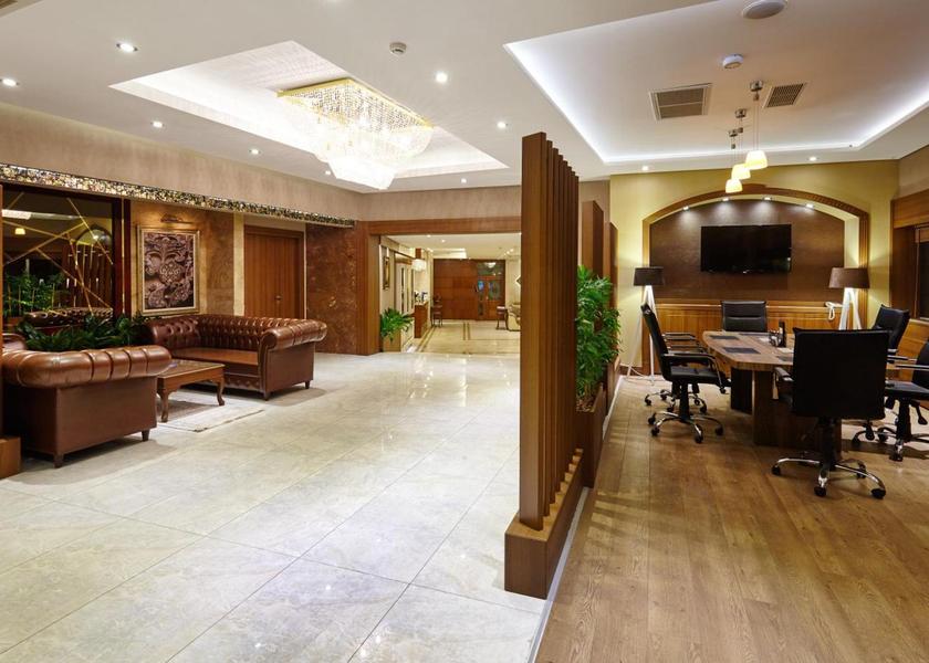 shared lounge/tv area