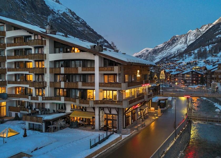 Valais Zermatt Front of property