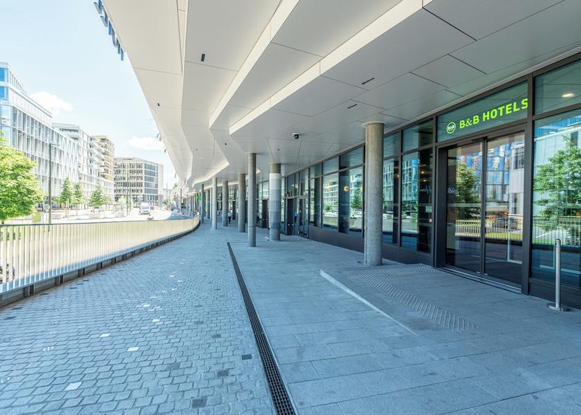 Canton of Geneva Vernier Front of property