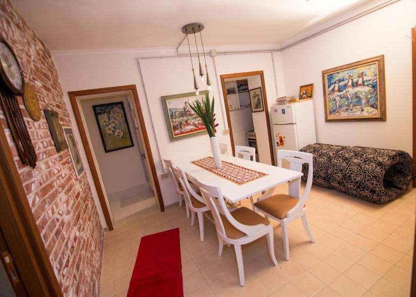  Tirana shared lounge/tv area