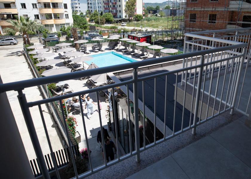  Golem Hotel Exterior