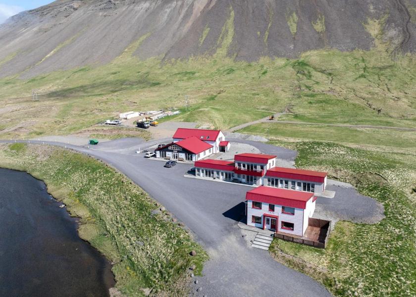  Grundarfjörður entrance