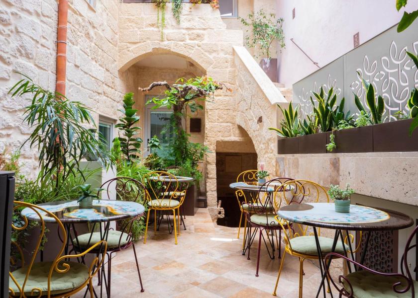  Mdina restaurant