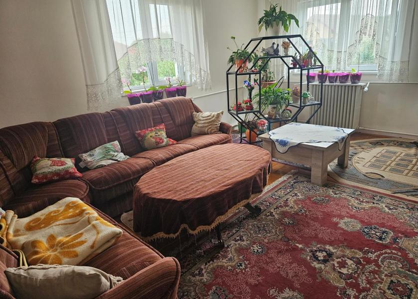 shared lounge/tv area