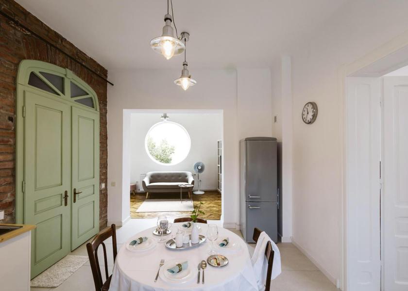 shared lounge/tv area