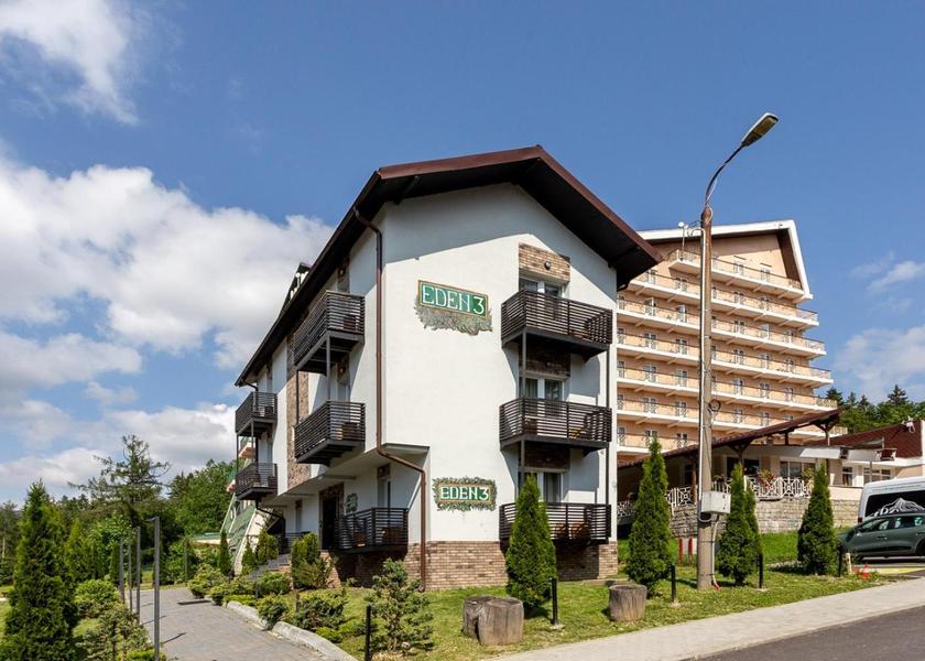  Predeal exterior view