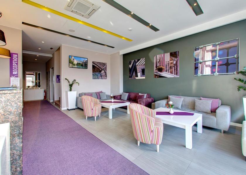 Herzegovina-Neretva Canton Mostar lobby