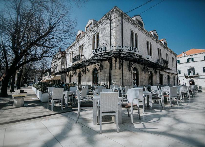Republika Srpska Trebinje entrance