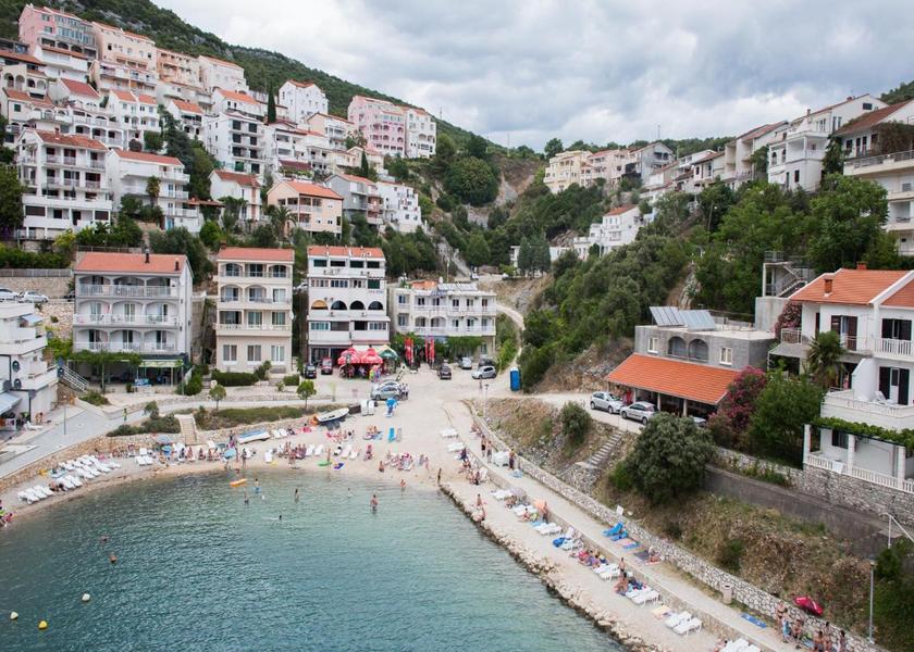 Herzegovina-Neretva Canton Neum surrounding environment