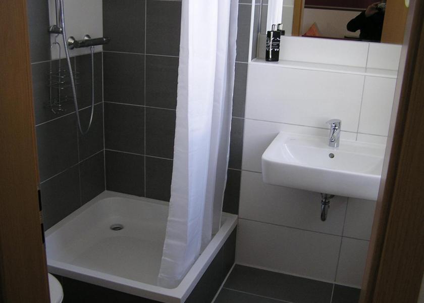 Saxony Plauen bathroom