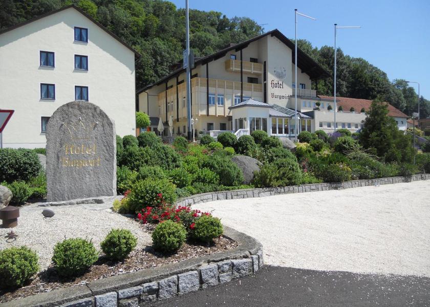 Bavaria Deggendorf entrance