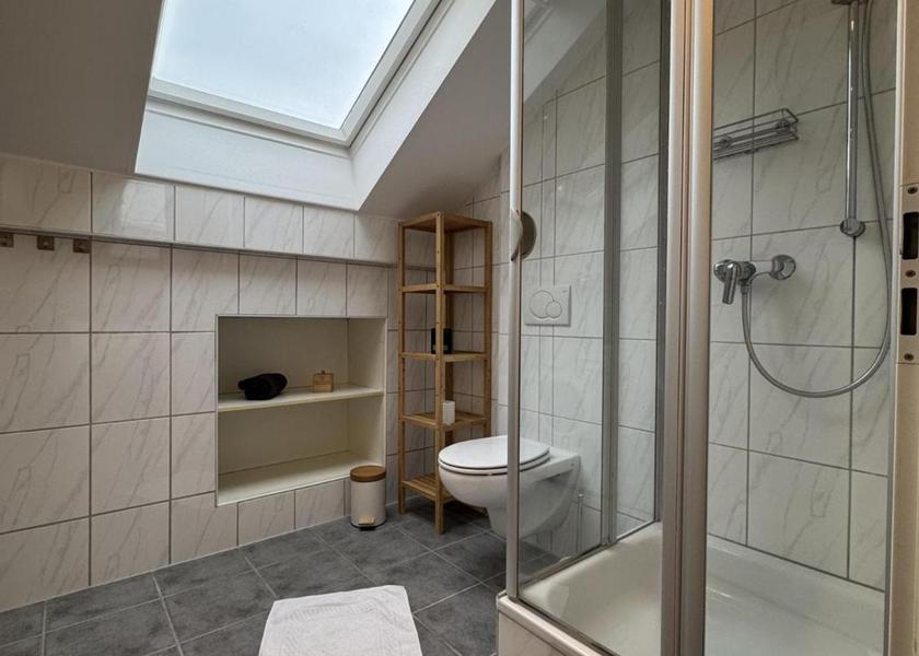 Hessen Wiesbaden shower