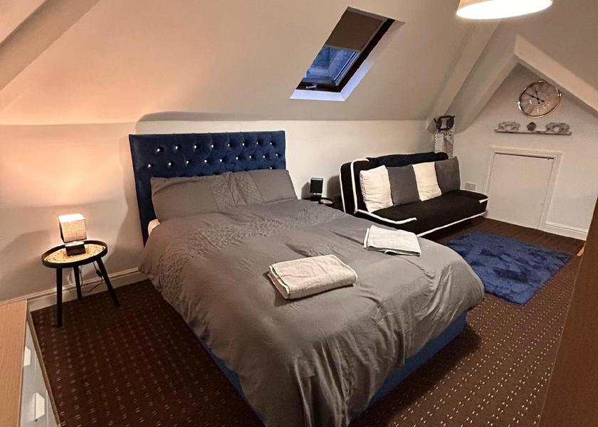 England Huddersfield Comfort-Studio-Ensuite with Shower-Spacious in the Attic