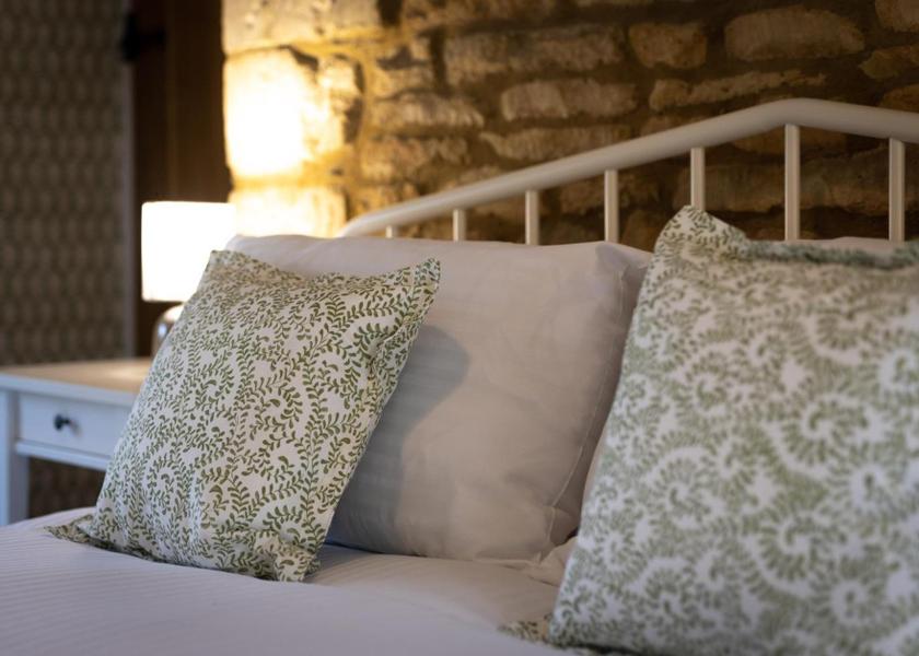 England Burford King Room