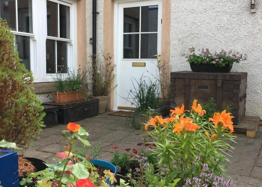 Scotland Biggar garden