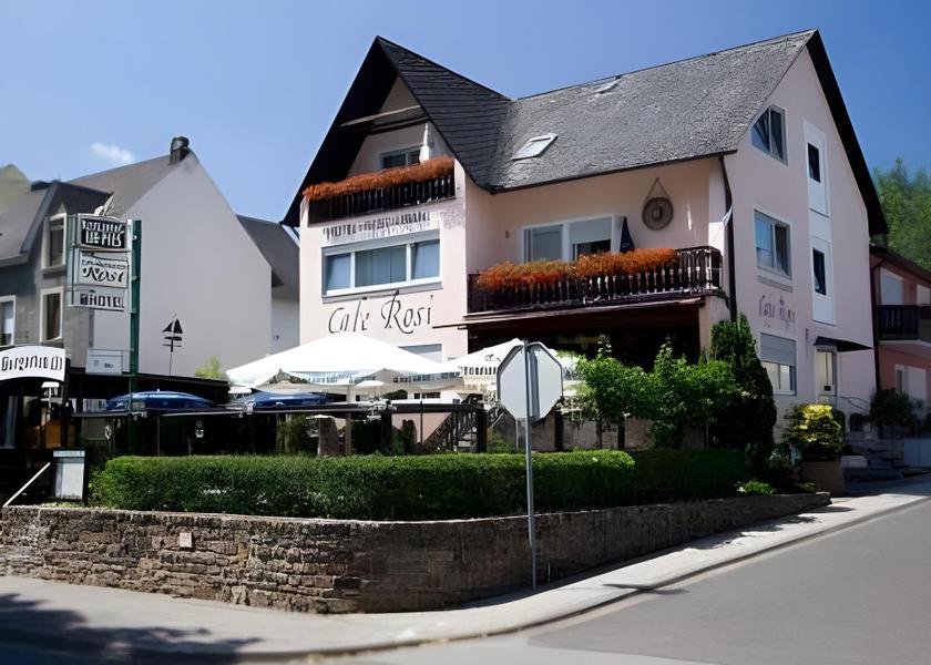Rhineland-Palatinate Bernkastel-Kues exterior view