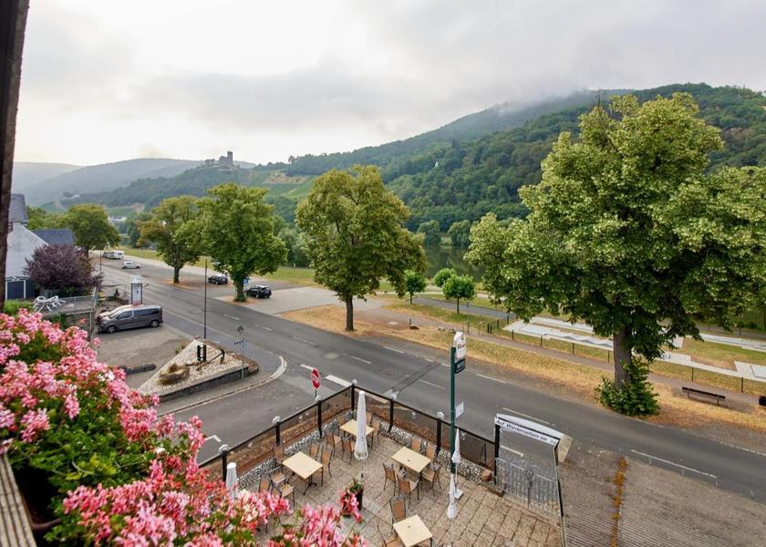 Rhineland-Palatinate Bernkastel-Kues view