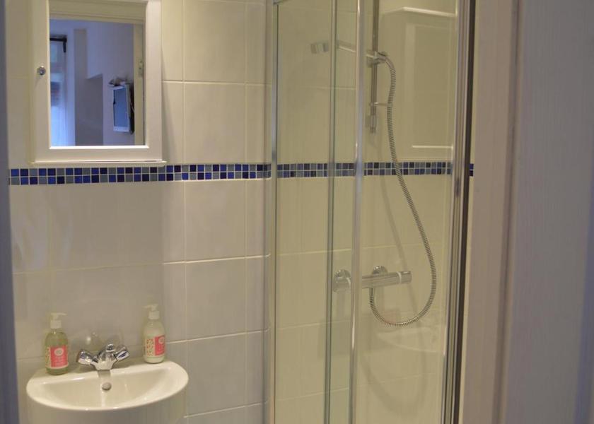 England Cromer bathroom
