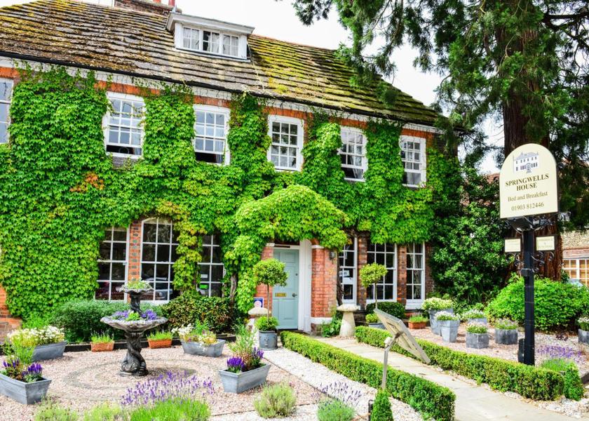 England Steyning exterior view