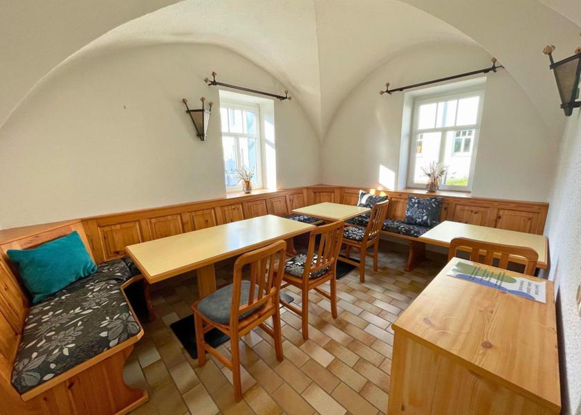 shared lounge/tv area