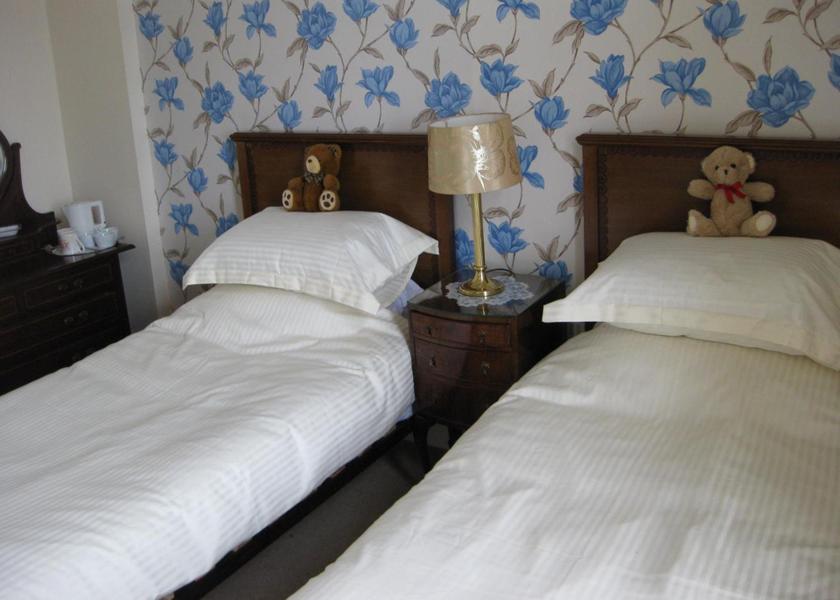 Scotland Buckie Twin Room with Bathroom