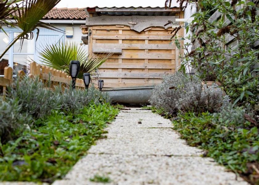 Flemish Region De Panne garden