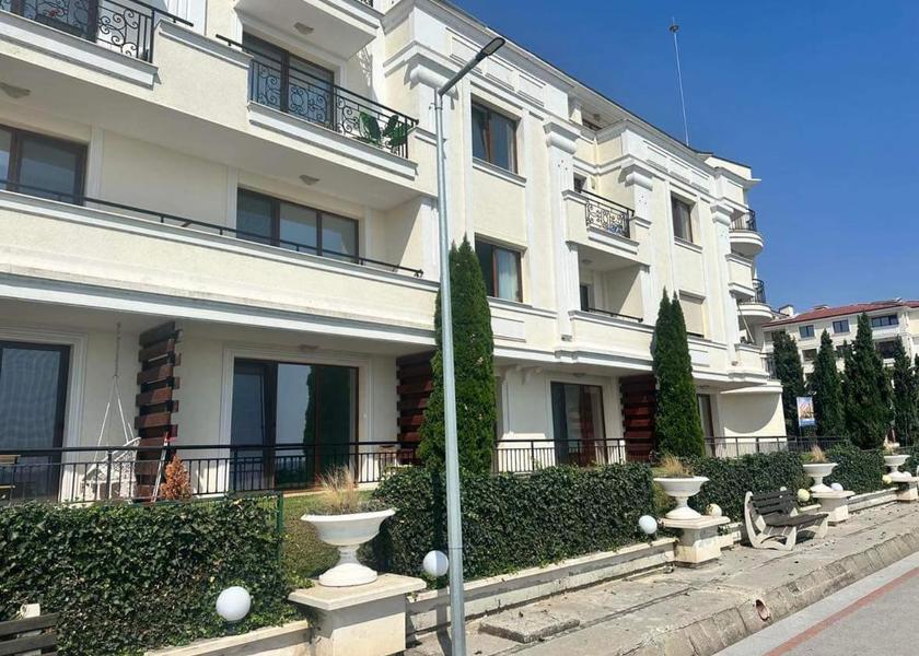  Balchik exterior view