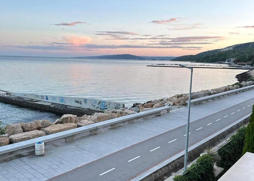  Balchik balcony/terrace