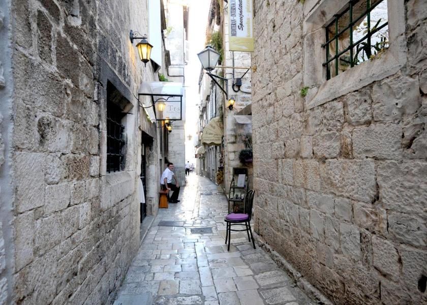 Split-Dalmatia Trogir surrounding environment