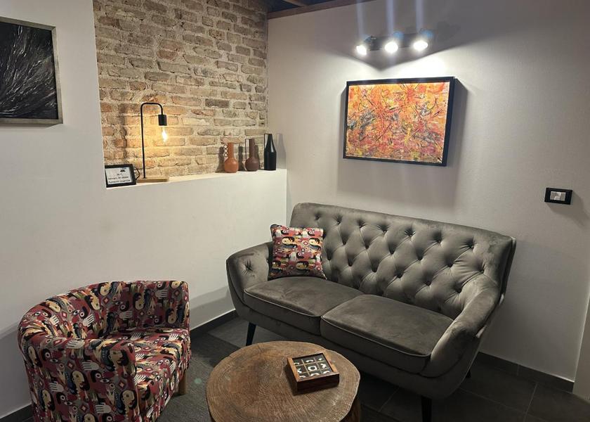 shared lounge/tv area