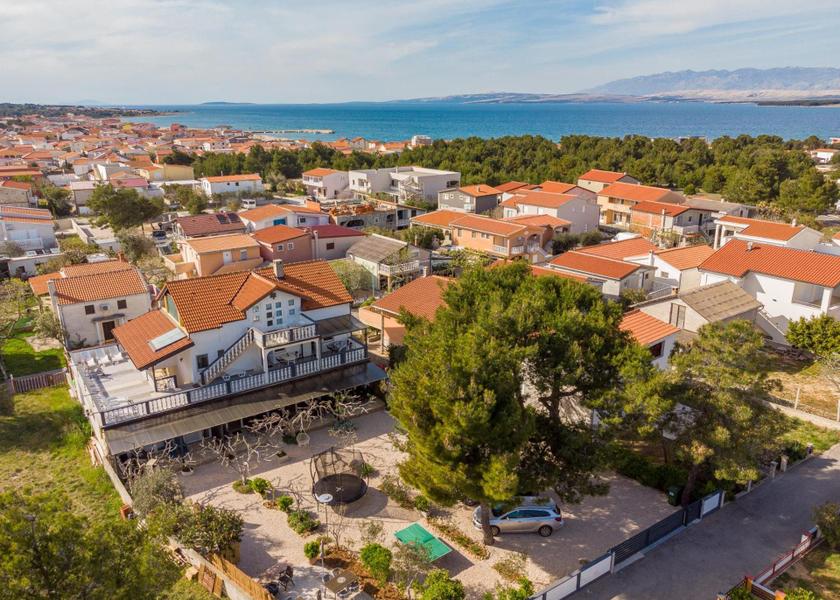 Zadar Vir surrounding environment