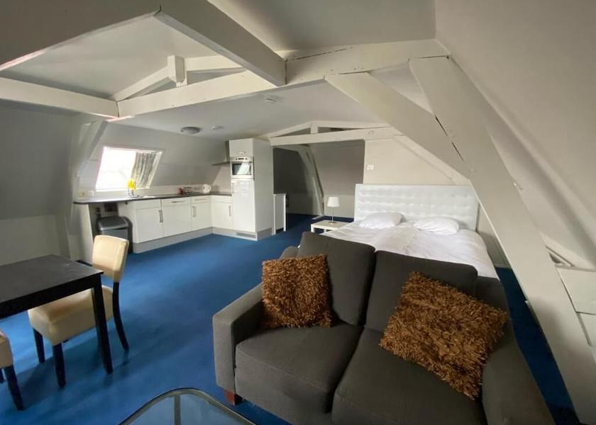South Holland Delft Room