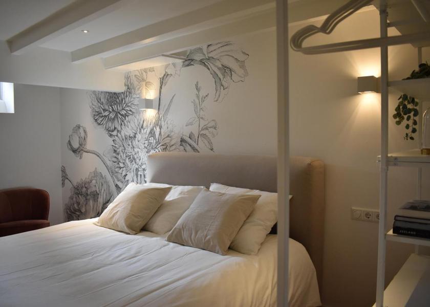 Zeeland Middelburg guestroom