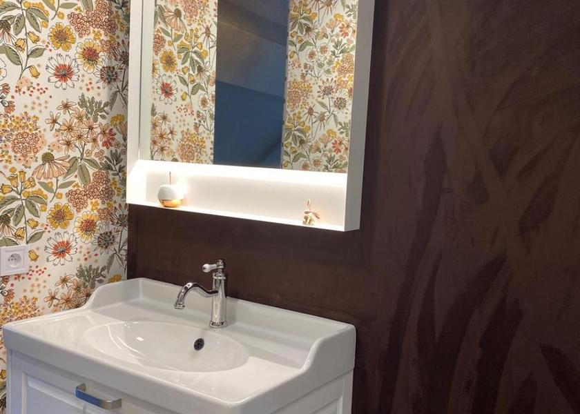 Normandy Caen Double Room with Private Bathroom