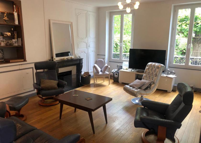 shared lounge/tv area