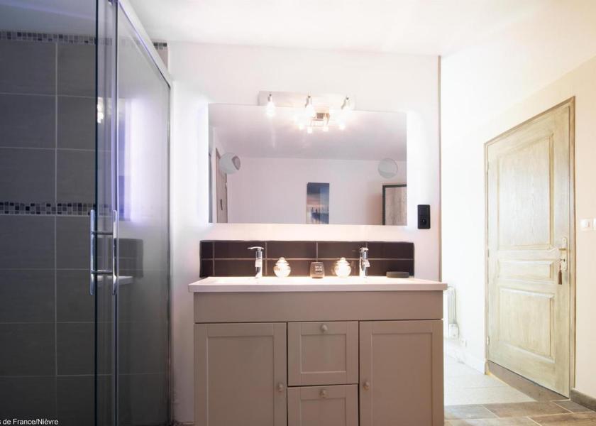 Bourgogne-Franche-Comte Auxerre Double Room with Private Bathroom